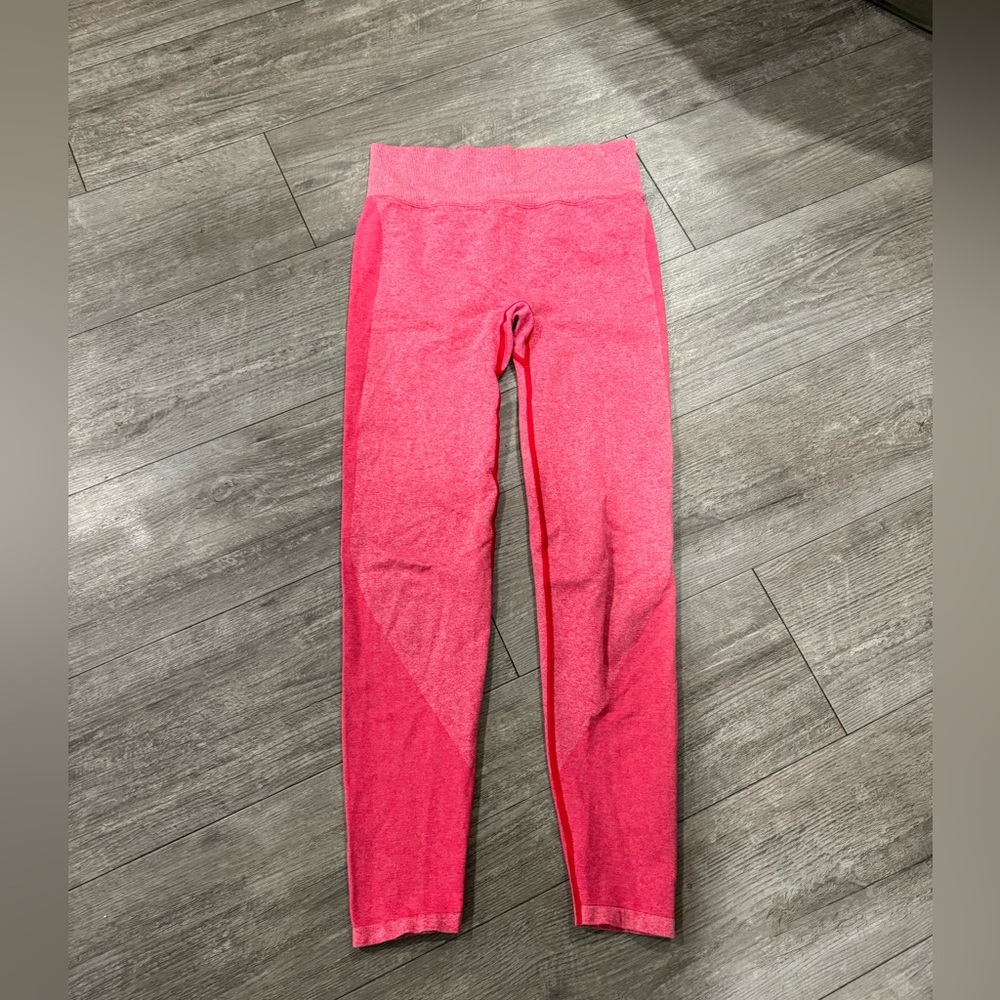 FINAL SALE✨

PINK VICTORIA’S SECRET seamless leggings ✨